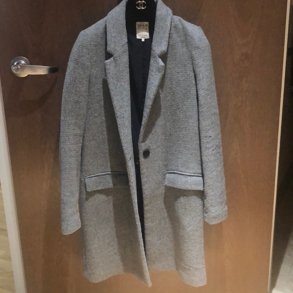 Gorgeous Zara longline coat. Can no longer fit.